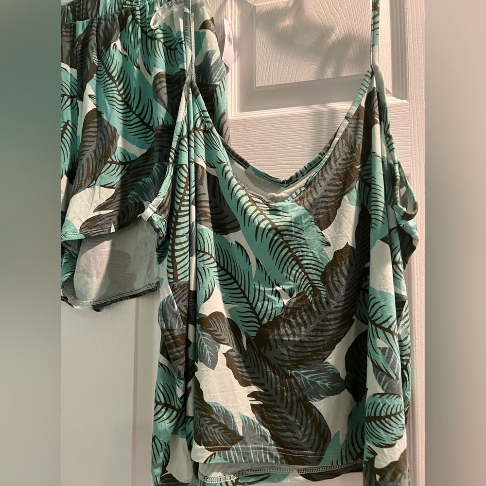 NWT Old Navy Palm Print PJ Cami Top and Dolphin Shirts